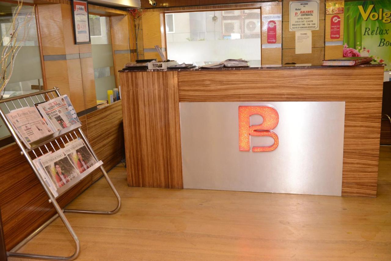 Hotel Balsons Continental New Delhi Extérieur photo