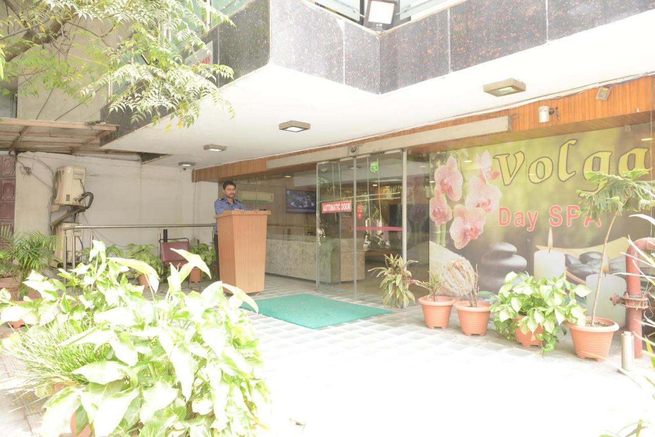 Hotel Balsons Continental New Delhi Extérieur photo